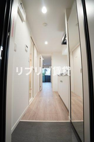 robot home 港町（ロボットホームミナトチョウ）の玄関