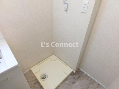 【設備】 | エレシス女川 | 室内洗濯機置き場には排水パン付き。