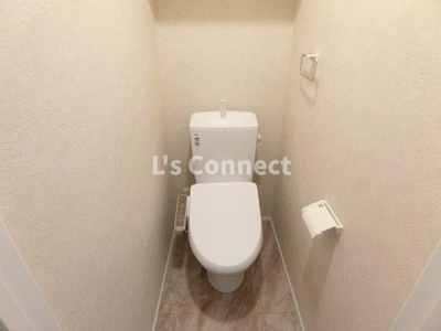 【トイレ】 | エレシス女川 | 温水洗浄便座付きのトイレ。