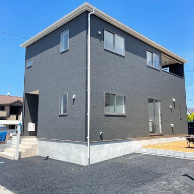 【外観】 | 八街市文違１号棟 | 最短即日のご見学も承ります。 お気軽に０４７６－３７－３８８８までお問合せ下さい。