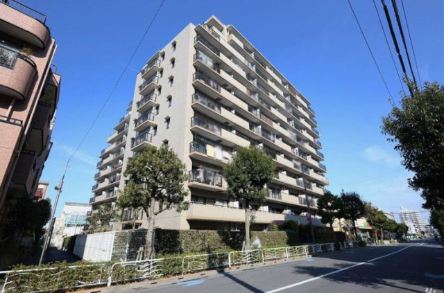 コスモ大島ロイヤルフォルムの外観