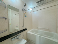 【浴室】 | グランド・ルー博多南ガーデネッセ☆仲介手数料無料☆ | 思い切ってリフォームするのも手ですね。選択肢は無限に♪