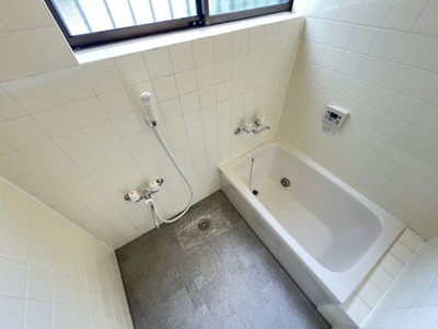 【浴室】三輪緑山矢沢邸