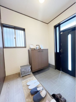 【玄関】三輪緑山矢沢邸