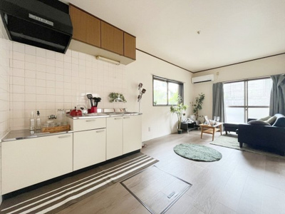 【キッチン】三輪緑山矢沢邸