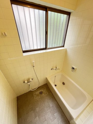 【浴室】三輪緑山矢沢邸