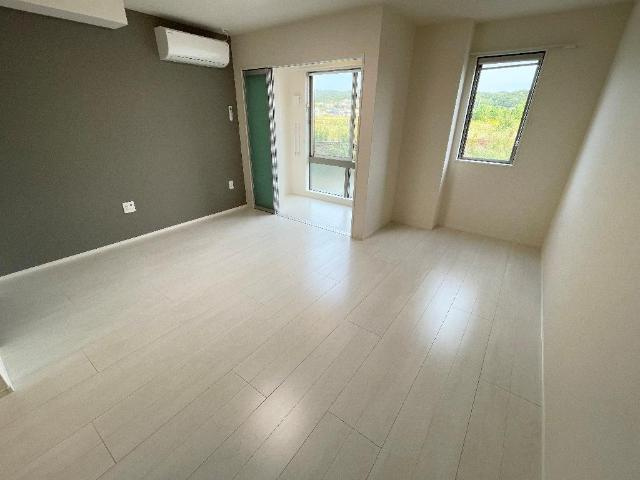 プラッツ・ユーたかまつの内装|洋室