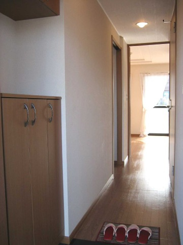 Ｓｍｉｌｅ　Ａｖｅｎｕｅの玄関|シューズボックス付きの玄関です☆