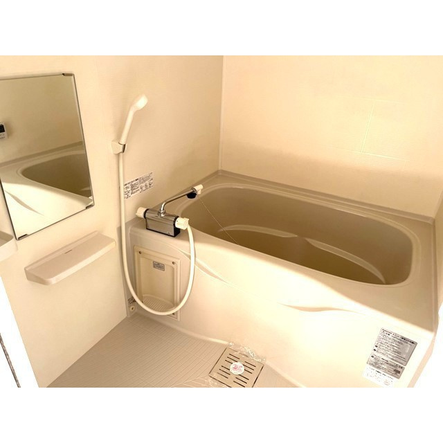 アルカネットの浴室