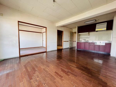 【居間・リビング】 | ファミリープラザ泉北光明池Ａ棟