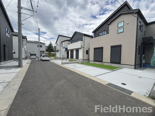 秦野市曽屋新築戸建て　4期3号棟の前面道路含む現地写真|前面道路含む現地写真です。
