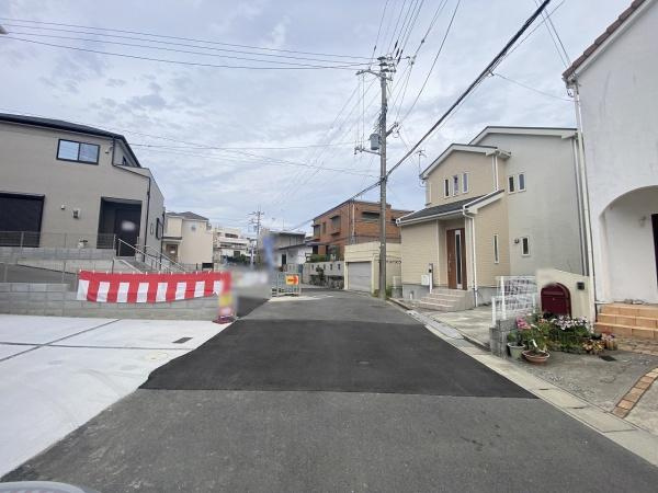 【前面道路含む現地写真】 | 明石市第6藤江　1号棟　築後未入居