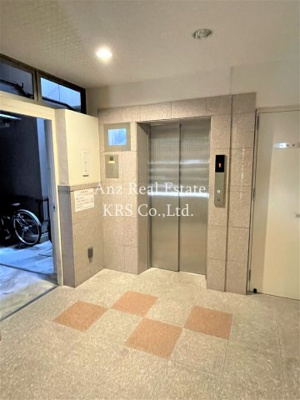 【ロビー】 | きんき四ツ橋ビル | モニター付きでセキュリティ重視！