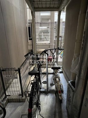 【その他共用部分】 | きんき四ツ橋ビル | 敷地内にある自転車置き場です！
