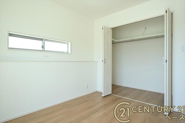 桜井市外山 ／新築一戸建の収納|■現地撮影写真■全居室に広々収納スペース完備！