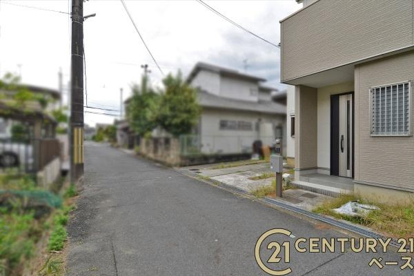 北葛城郡上牧町松里園３丁目　一戸建の前面道路含む現地写真|■現地撮影写真■
