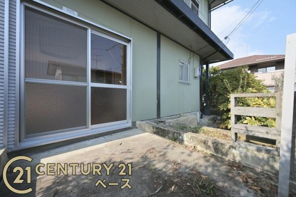 大和郡山市矢田山町の中古一戸建の庭|■現地撮影写真■家庭菜園やガーデニングを楽しめるお庭があります！