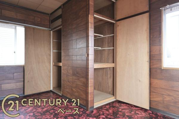 大和郡山市矢田山町の中古一戸建の収納|■現地撮影写真■各居室に広々収納スペース完備！