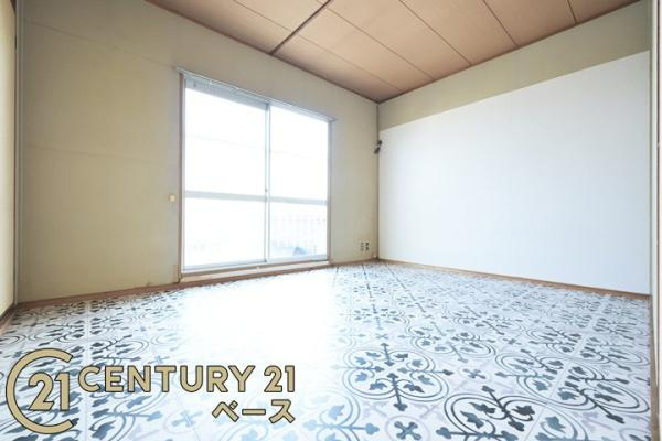 大和郡山市矢田山町の中古一戸建の洋室|■現地撮影写真■日当たりのよい明るい雰囲気の洋室です！