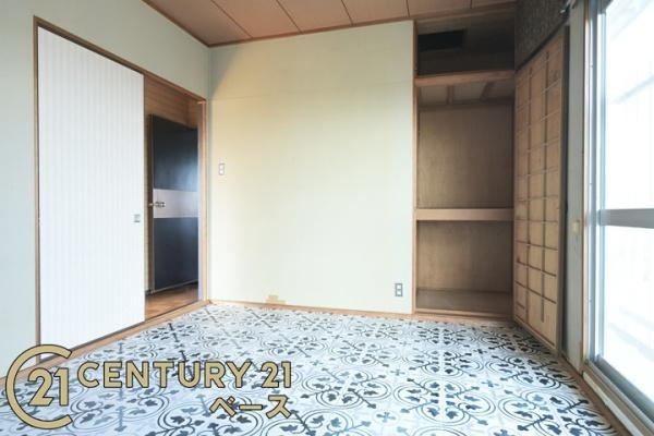 大和郡山市矢田山町の中古一戸建の洋室|■現地撮影写真■全居室に広々収納スペース完備！