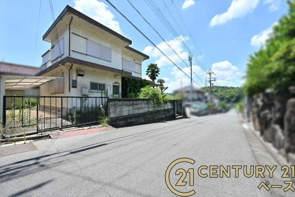 香芝市関屋北７丁目の売地の前面道路含む現地写真|■現地撮影写真■幅員６ｍ！駐車も楽々スムーズに行えます！