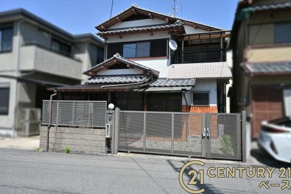 葛城市北花内　一戸建の外観|■現地撮影写真■落ち着いた雰囲気の住宅地内です！お気軽にお問い合わせください！■