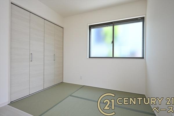 リーブルガーデン神功 ３号棟 ／新築一戸建の和室|■現地撮影写真■ほっこり落ち着ける和室となっております。