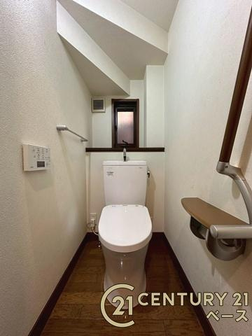 北葛城郡上牧町葛城台３丁目　一戸建のトイレ