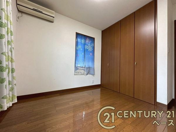 北葛城郡上牧町葛城台３丁目　一戸建の洋室