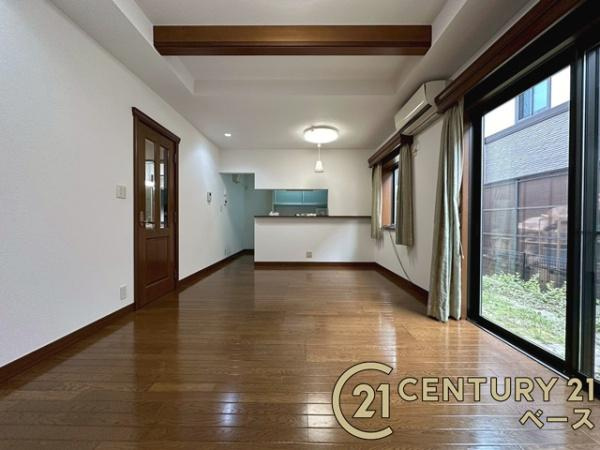 北葛城郡上牧町葛城台３丁目　一戸建の居間・リビング