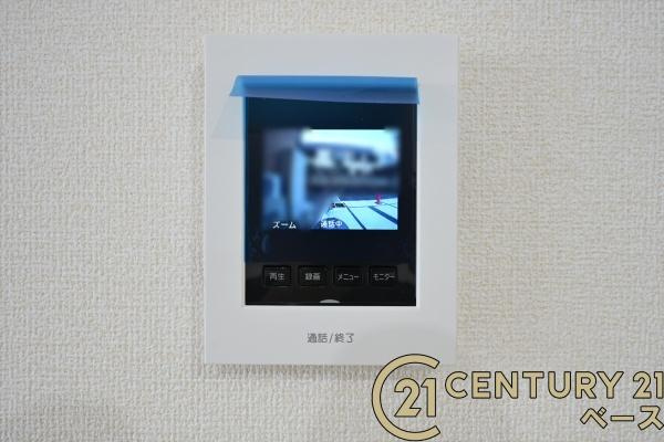 リーブルガーデン西木辻町 ３号棟 ／新築一戸建の内装|■現地撮影写真■ＴＶモニター付きインターホンで防犯対策もバッチリ！来客も一目でわかり安心です！
