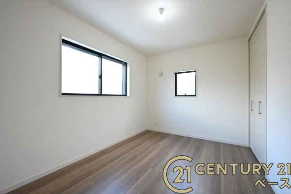 リーブルガーデン西木辻町 １号棟 ／新築一戸建の洋室|■現地撮影写真■明るい雰囲気の洋室です！