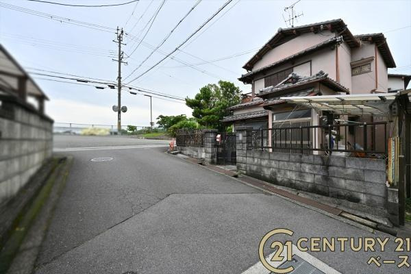 葛城市北花内の売地のその他|■現地撮影写真■中学校まで徒歩１３分の立地です！