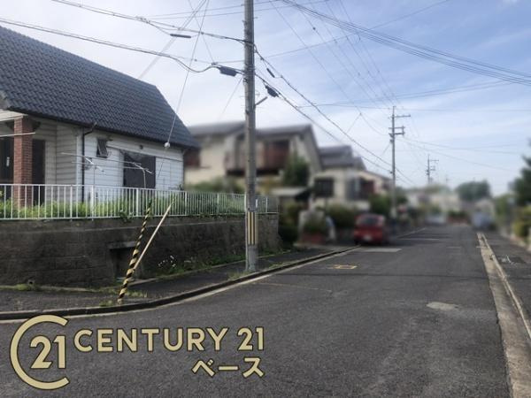 大和郡山市満願寺町の売地の前面道路含む現地写真|■現地撮影写真■落ち着いた雰囲気の閑静な住宅地内です！お気軽にお問い合わせくださいませ！