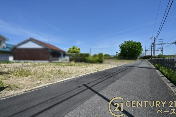 葛城市長尾の売地の前面道路含む現地写真|■現地撮影写真■緑豊かな気持ちの良い住環境！