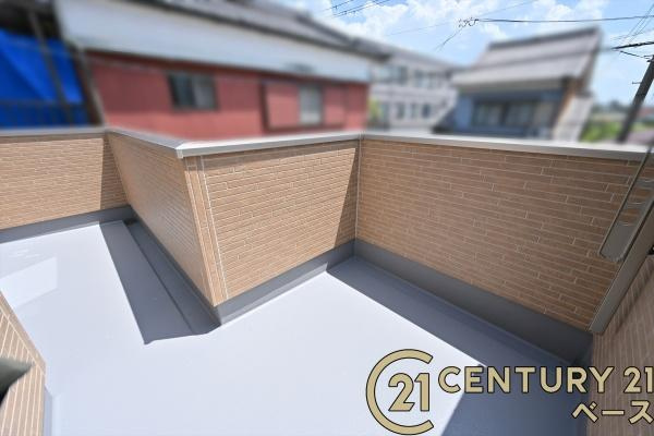 ファーストタウン小泉町 ／新築一戸建のバルコニー|■現地撮影写真■お洗濯物をたくさん干すことができますね！