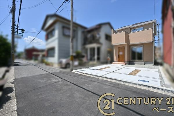 ファーストタウン小泉町 ／新築一戸建の前面道路含む現地写真|■現地撮影写真■中学校まで徒歩約８分とお子様の通学も安心！