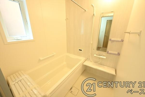 ファーストタウン小泉町 ／新築一戸建の浴室|■現地撮影写真■ゆったり１坪サイズ！足を伸ばしての入浴は疲れも癒してくれます！