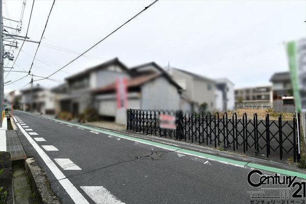 桜井市大字谷の売地の前面道路含む現地写真|■現地撮影写真■桜井小学校まで約８８０ｍ！大三輪中学校まで約２４００ｍ！