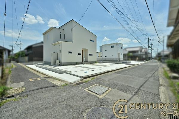 北葛城郡広陵町笠 ２号地 ／新築一戸建の前面道路含む現地写真|■現地撮影写真■中学校も徒歩圏内でお子様の通学にも安心の立地です！