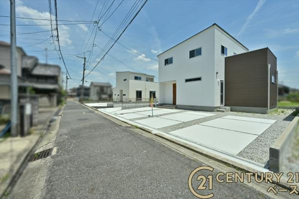 北葛城郡広陵町笠 １号地 ／新築一戸建の前面道路含む現地写真|■現地撮影写真■中学校も徒歩圏内でお子様の通学にも安心の立地です！