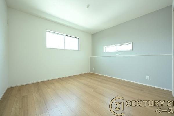 北葛城郡広陵町笠 １号地 ／新築一戸建の洋室|■現地撮影写真■日当たりのよい明るい雰囲気の洋室です！