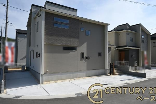 生駒市萩の台 ６号棟 ／新築一戸建の外観|■現地撮影写真■敷地面積広々５０坪以上！お気軽にお問い合わせください！