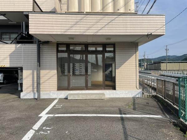 エスポワール舞木のエントランス|エントランスです。