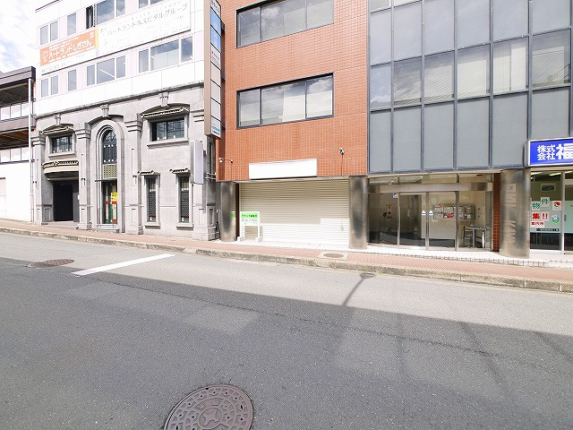 田中ビルの周辺