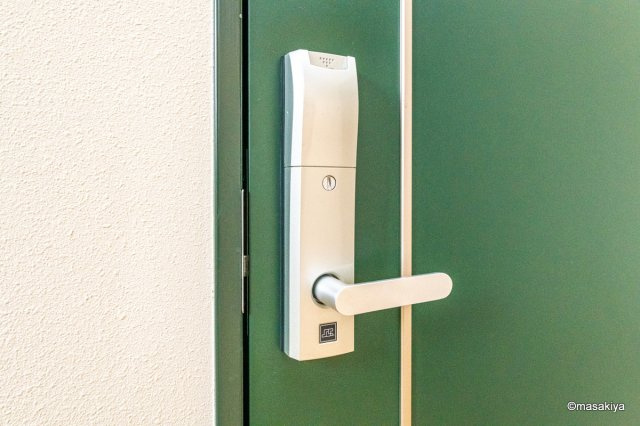 イーグル東口マンションのエントランス|カードキー