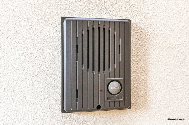 イーグル東口マンションのエントランス