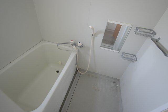 オリーベンハウスの浴室