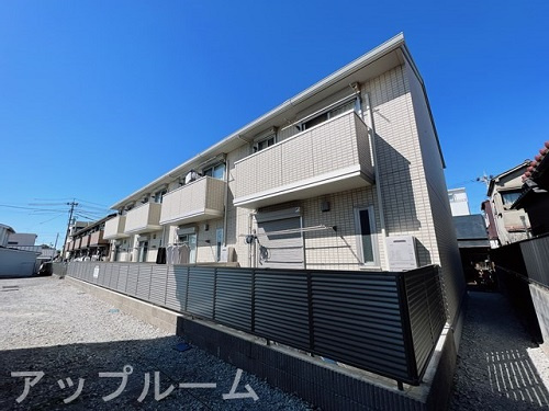 春日井市月見町のアパートの外観