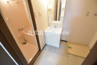 【洗面所】 | 長堂瑠璃